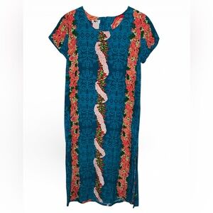 Vintage Mamo Howell women’s Hawaiian Dress - Blue Red Pink Floral lei 12